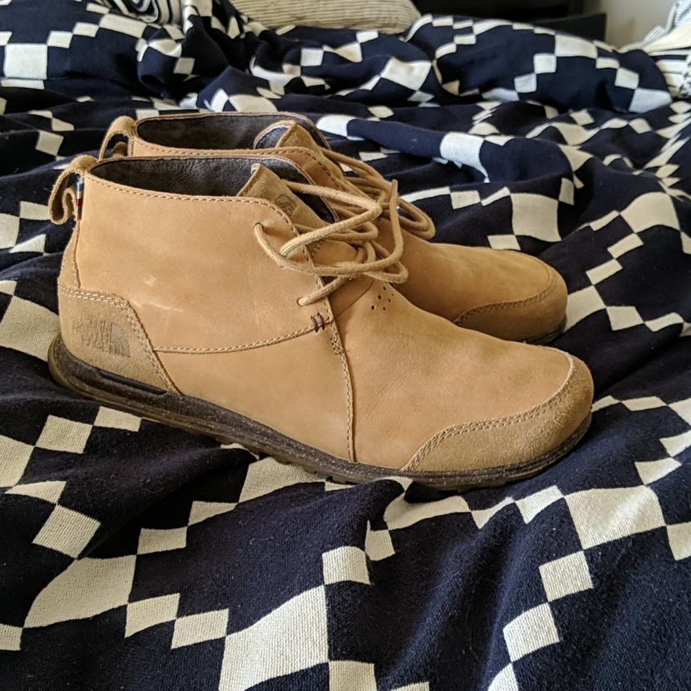 THE NORTH FACE MENS CHUKKA BOOTS 9.5